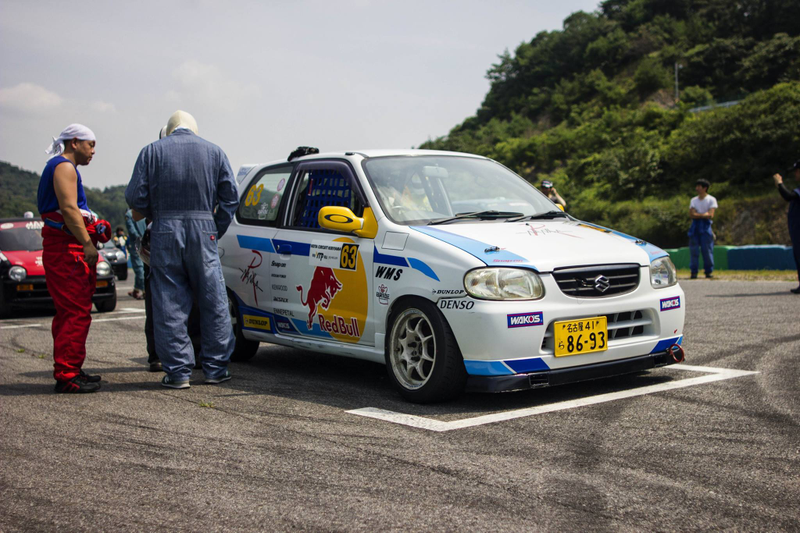 Illustration for article titled Few pics from a keicar race at Kota Circuit today...